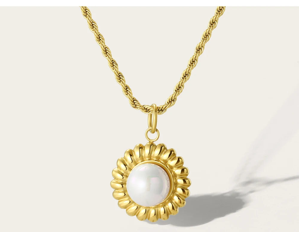 Rope Chain Pearl Round Metal Pendant Necklace — 316L Stainless Steel · PS389