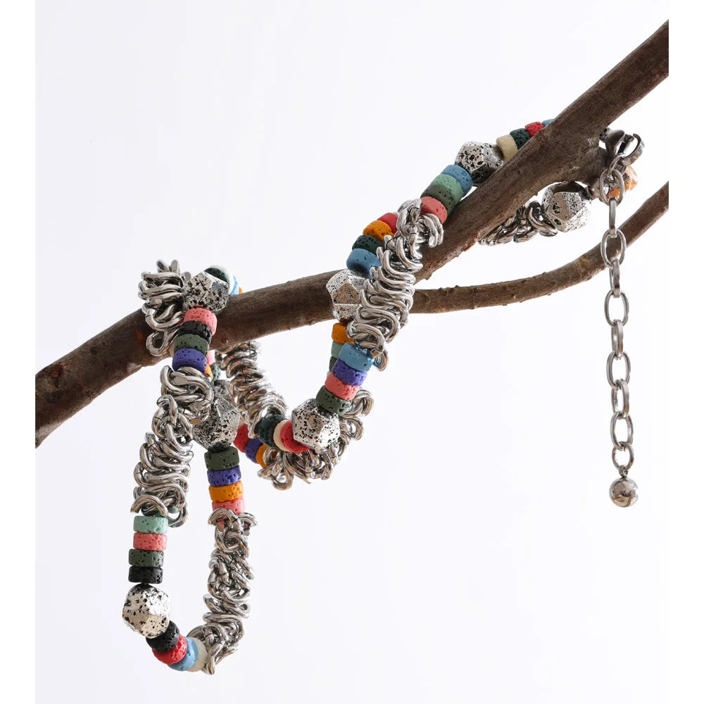 Glass natural stone geometric necklace in gold-plated stainless steel with natural stone.