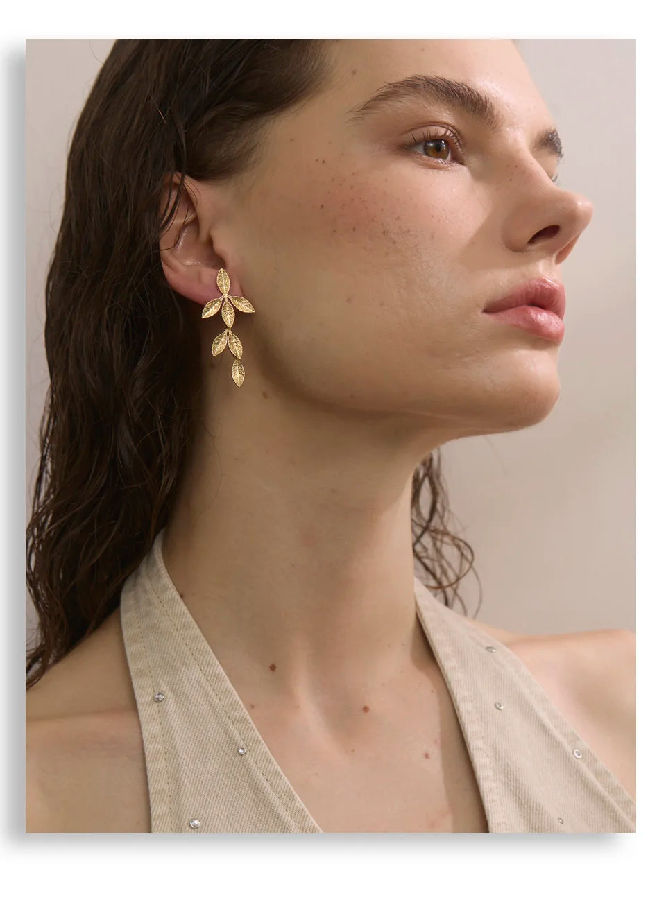 Geometric earrings in gold-plated stainless steel.