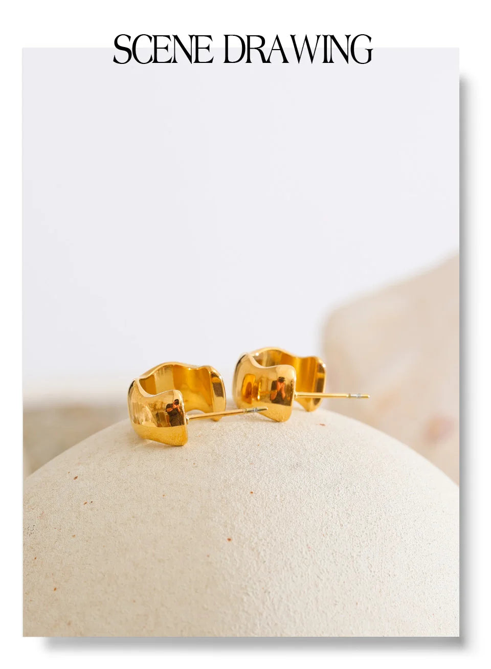 Geometric earrings in gold-plated stainless steel.