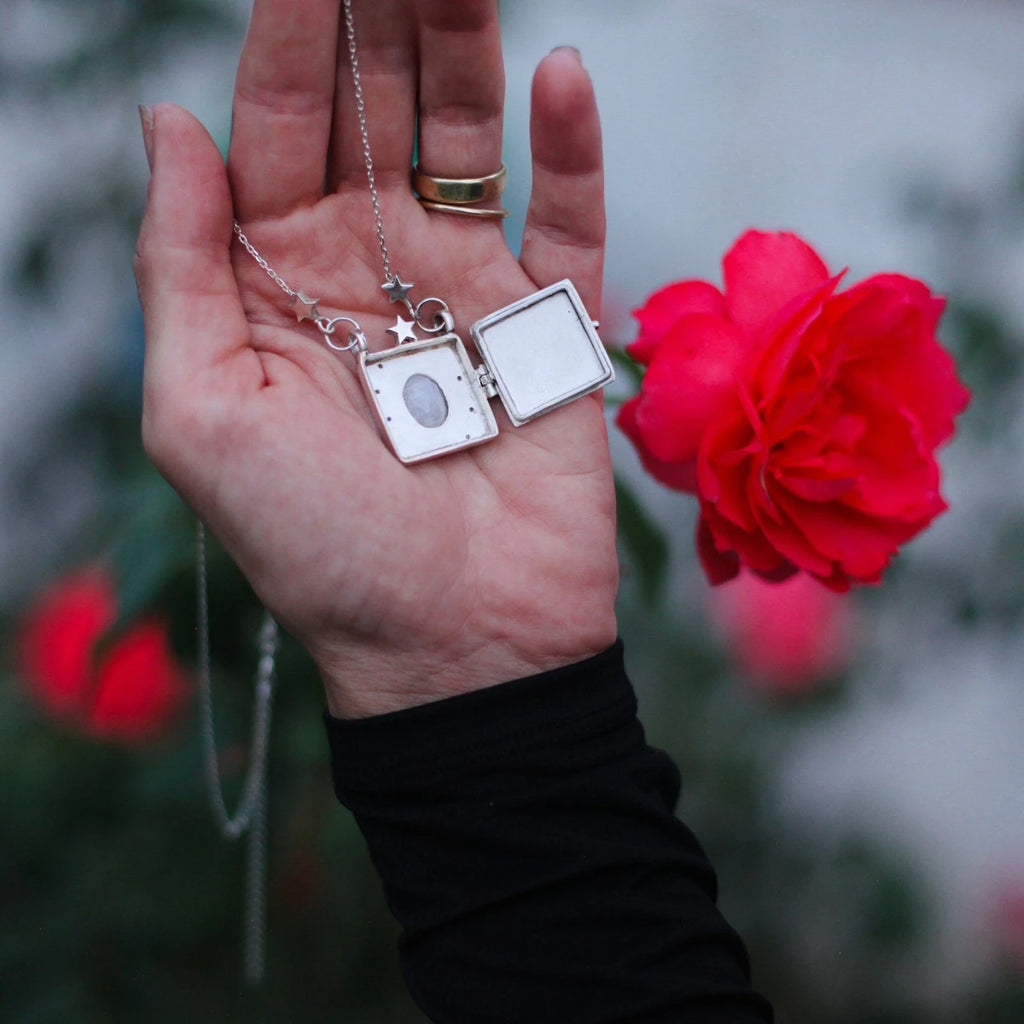 Album Necklace, love words, vows women's retro accessories, women's moon plated gold color preservation gifts