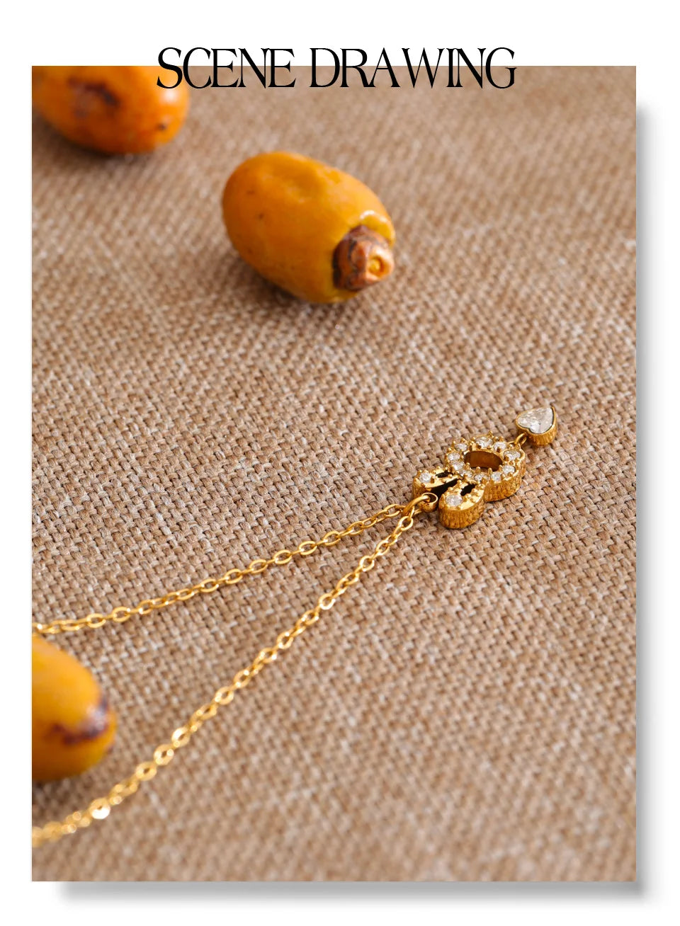 Cubic zirconia necklace in gold-plated stainless steel with cubic zirconia.