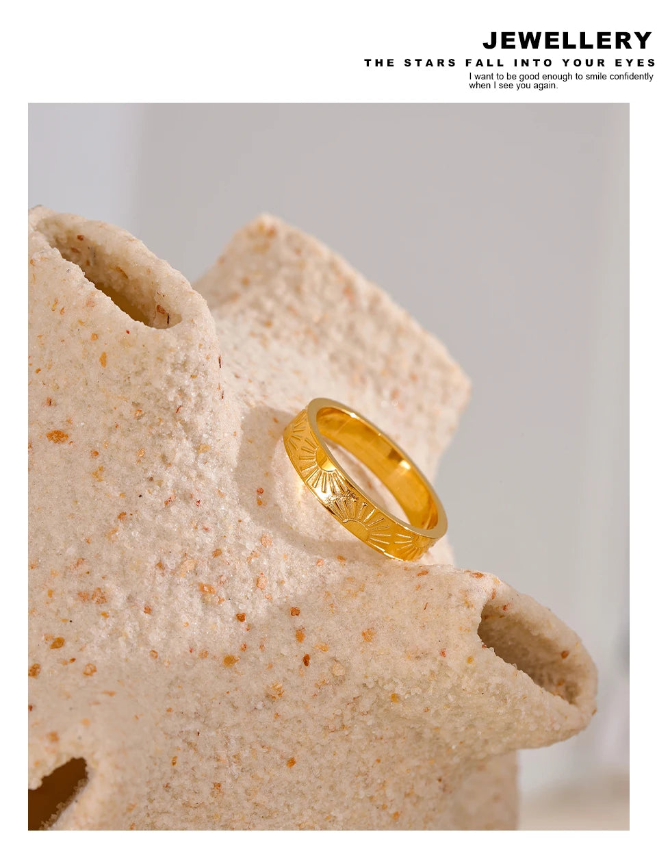 Sun minimalist geometric ring in 18K gold-plated stainless steel.