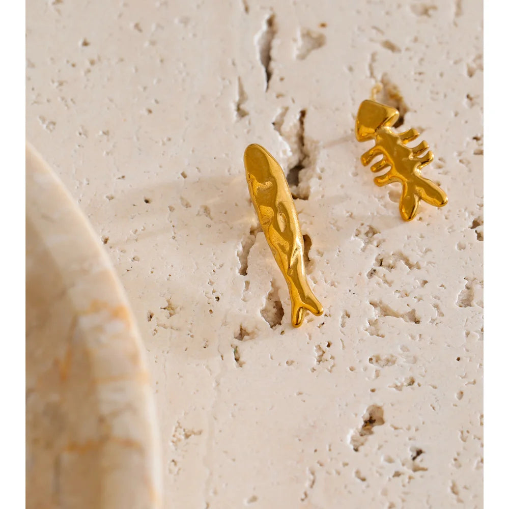 Geometric Earrings — Gold-Plated Stainless Steel · PS1549