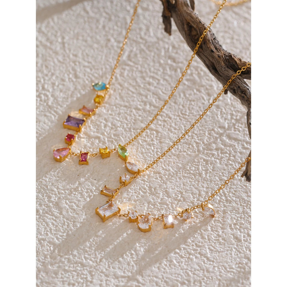 White cubic zirconia multi-color necklace in gold-plated stainless steel with cubic zirconia.
