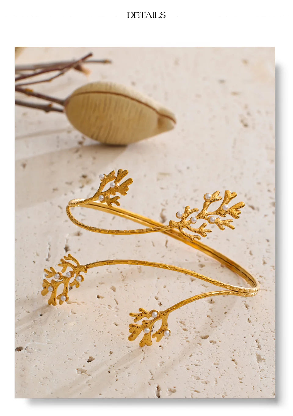 Pearl bracelet in gold-plated stainless steel with pearl.