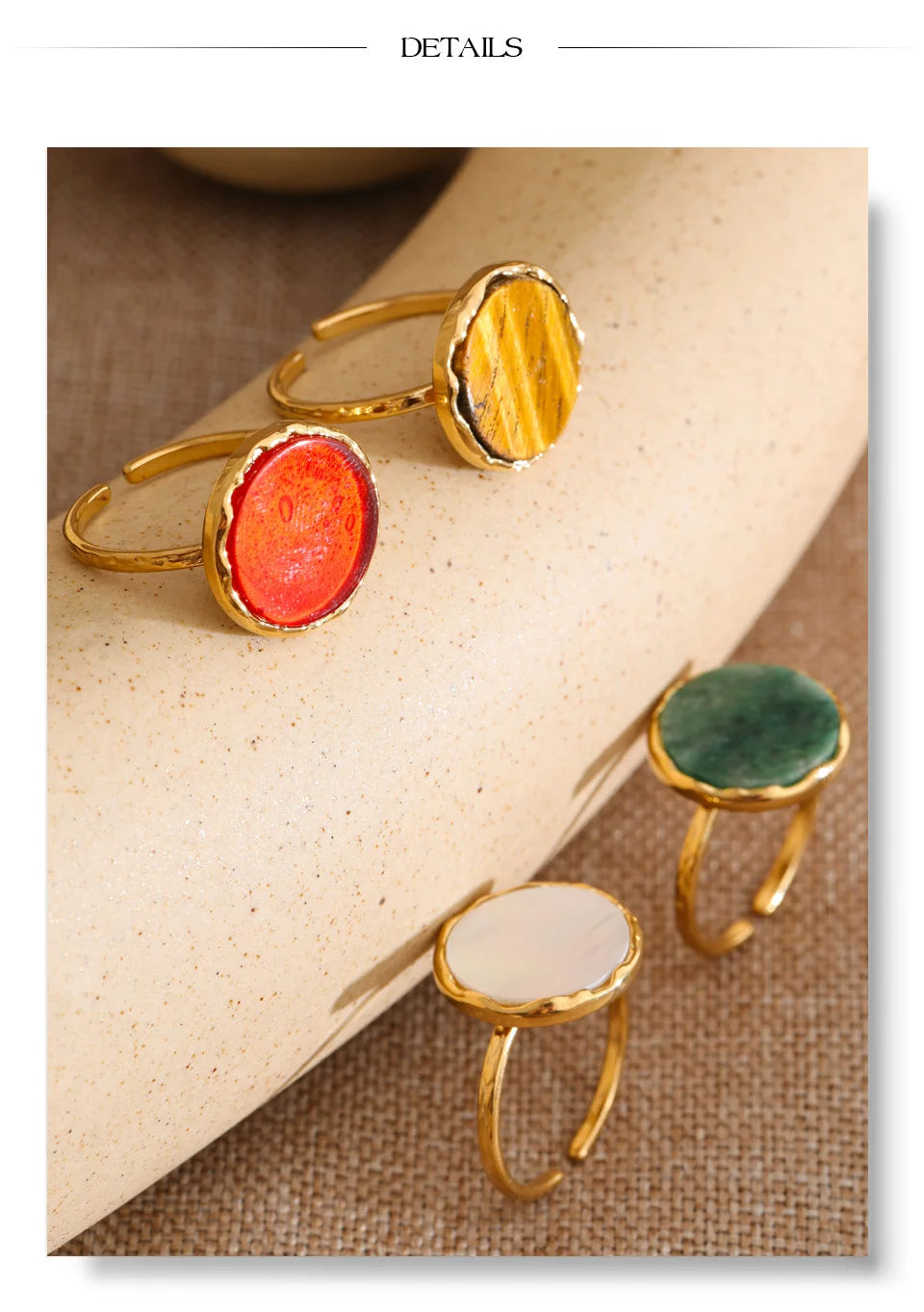 Natural stone geometric ring in 18K gold-plated stainless steel with natural stone.