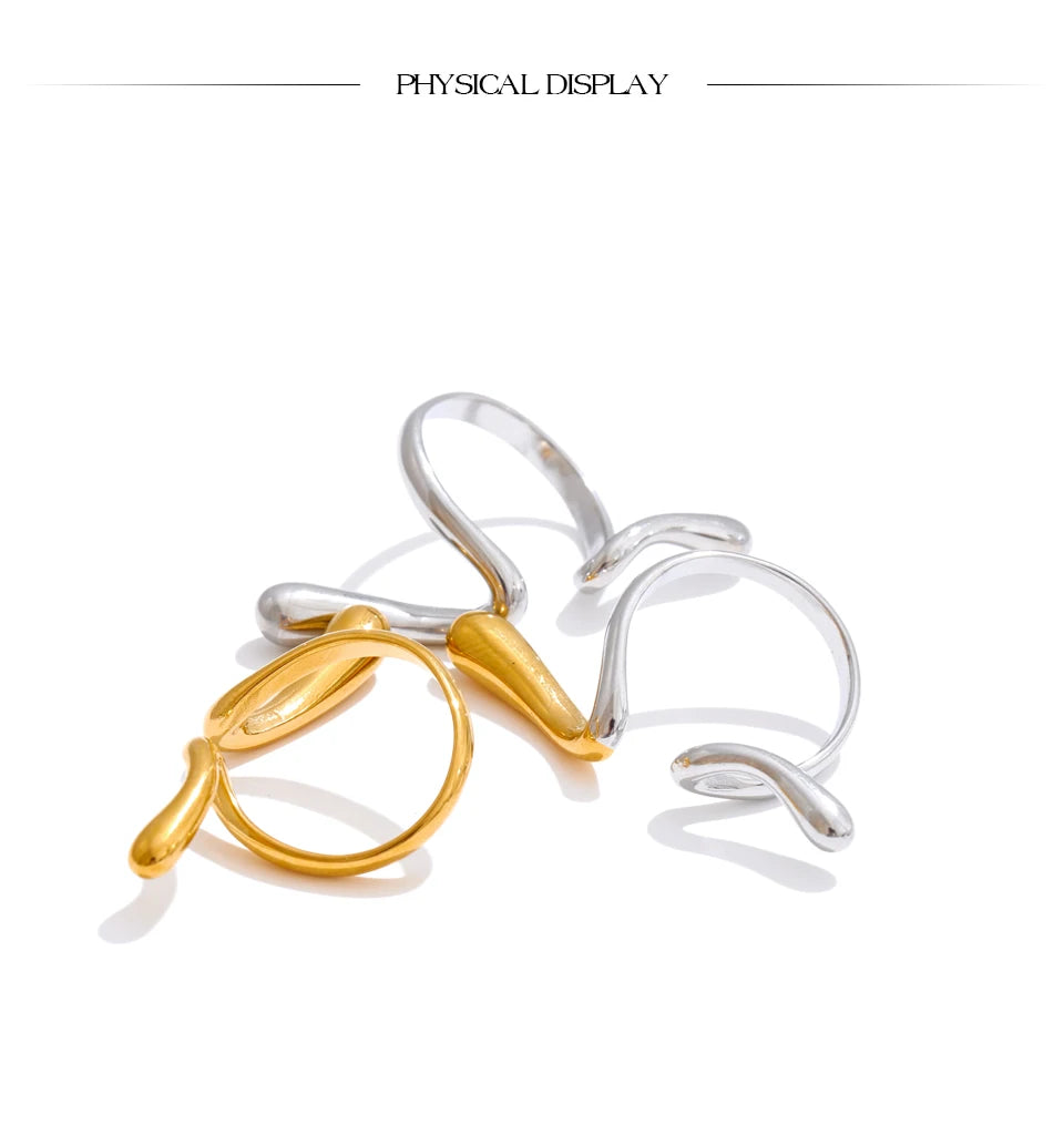 Geometric ring in 18K gold-plated stainless steel.