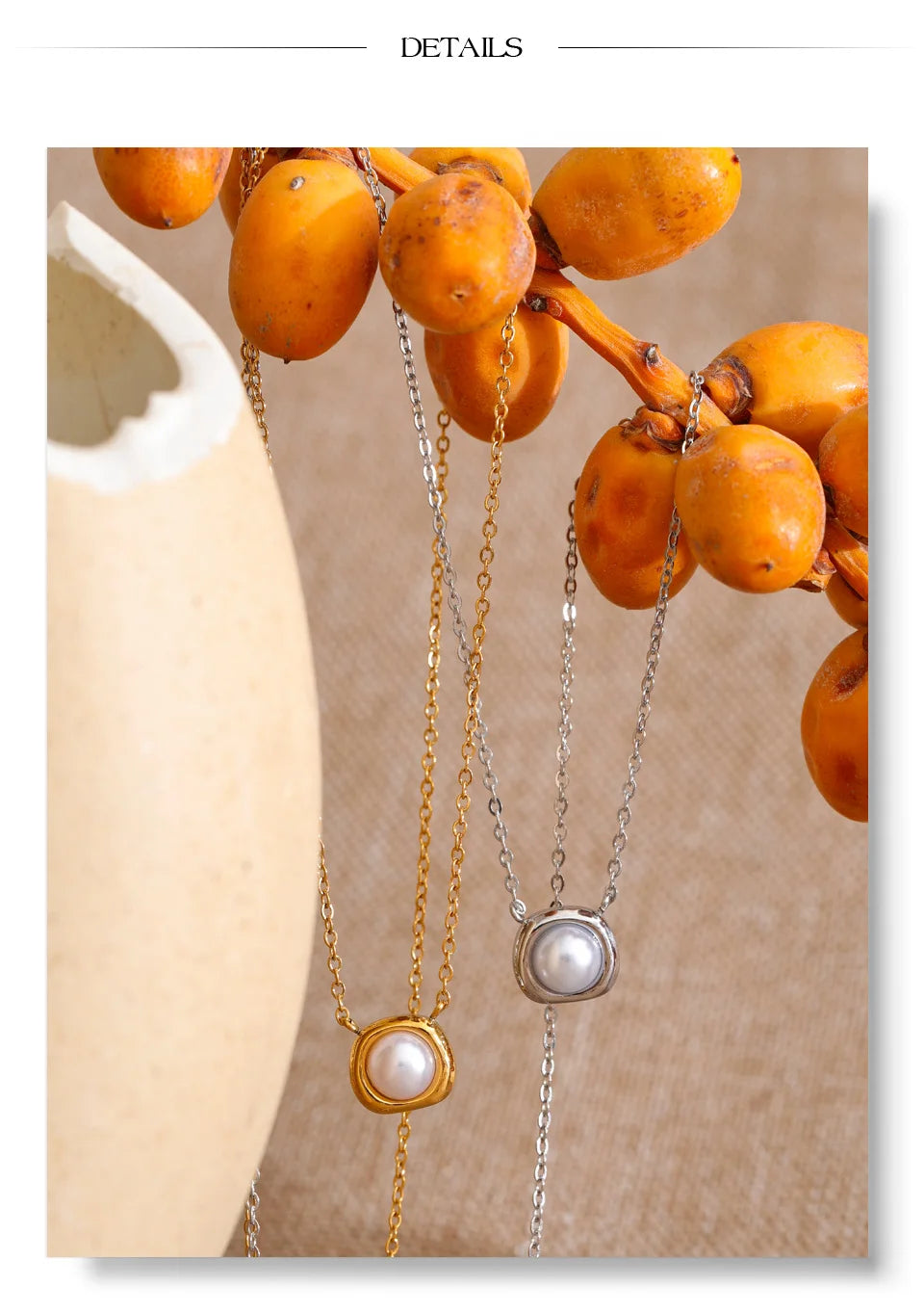 Pearl geometric necklace in gold-plated stainless steel with pearl.