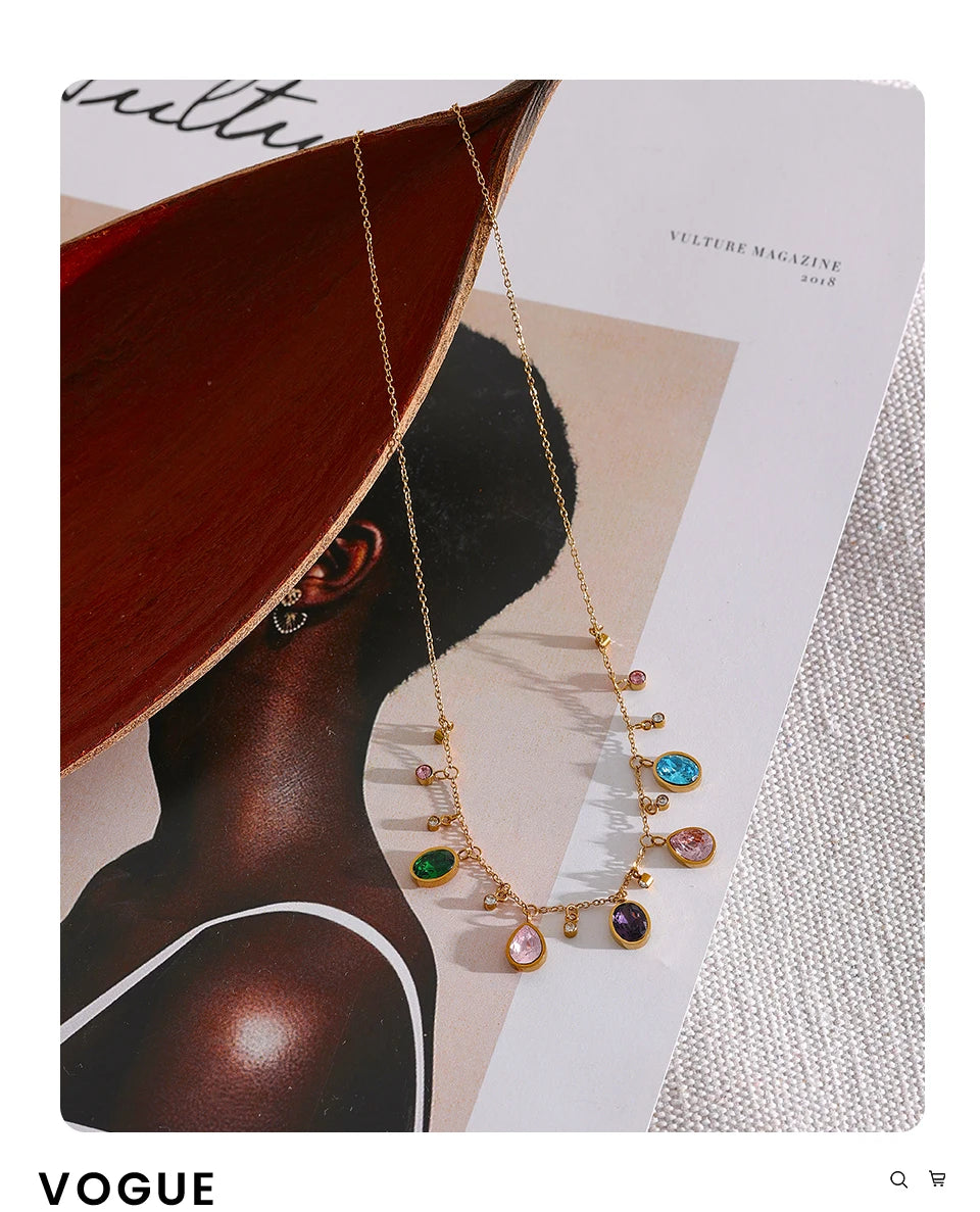 Cubic zirconia multi-color geometric necklace in gold-plated stainless steel with cubic zirconia.