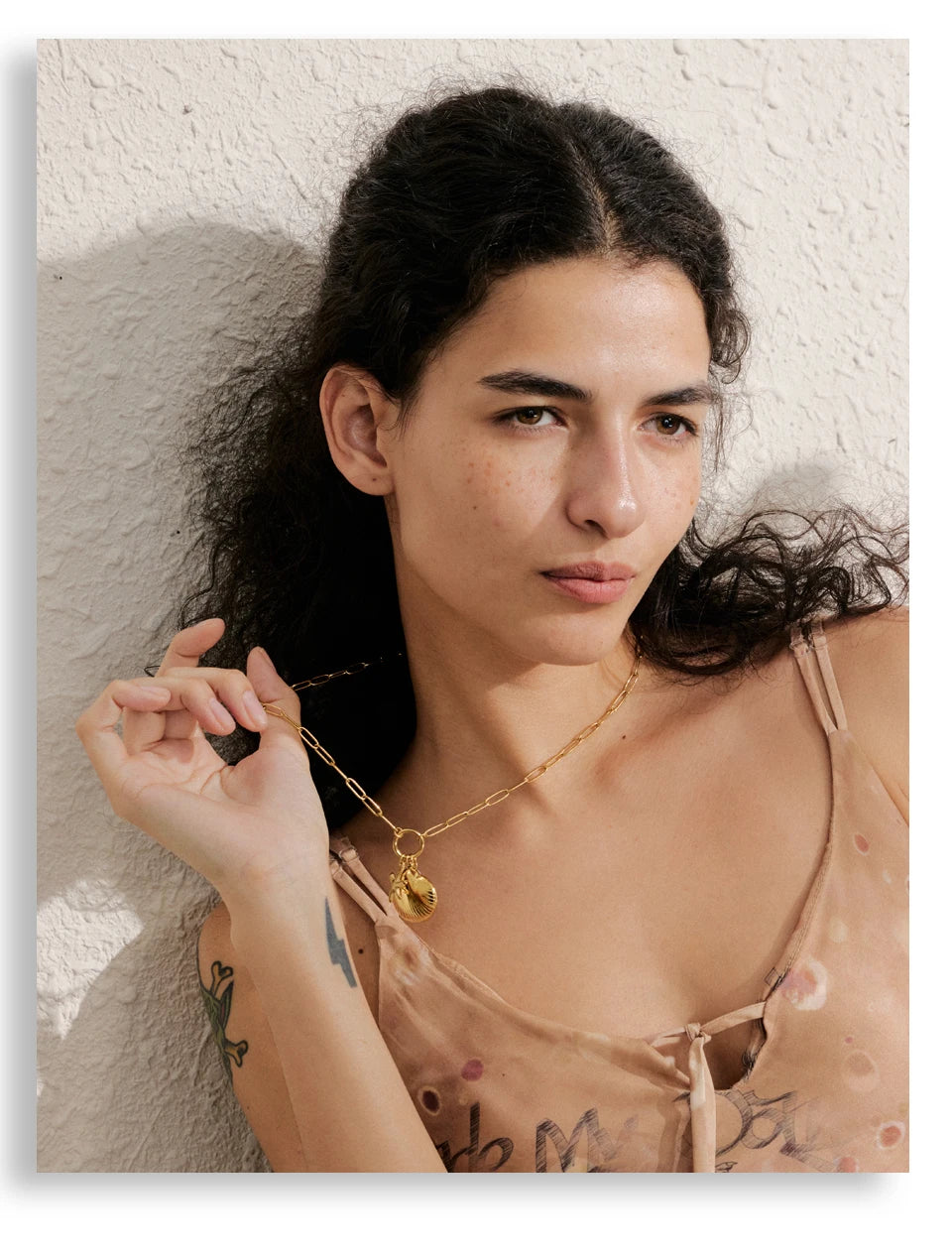Freshwater Pearl Shell Star Necklace — Gold-Plated Stainless Steel with Freshwater Pearl and Shell · PS2305