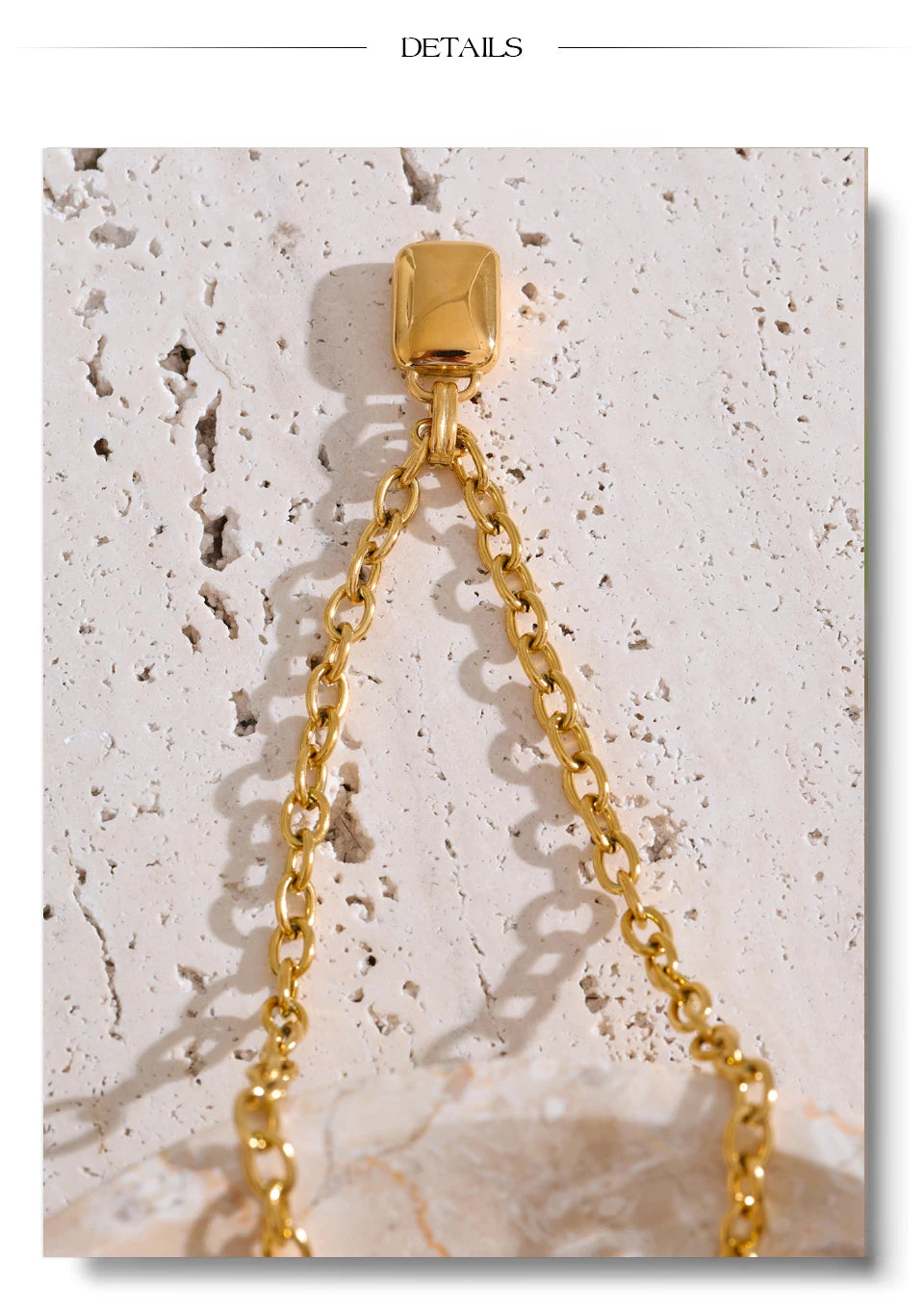 Geometric necklace in gold-plated stainless steel.