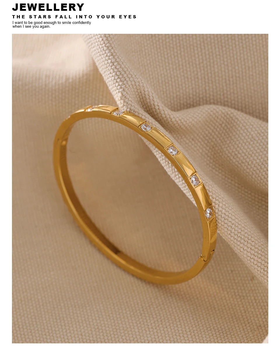 Cubic Zirconia Geometric Bracelet — Gold-Plated Stainless Steel with Cubic Zirconia · PS2077