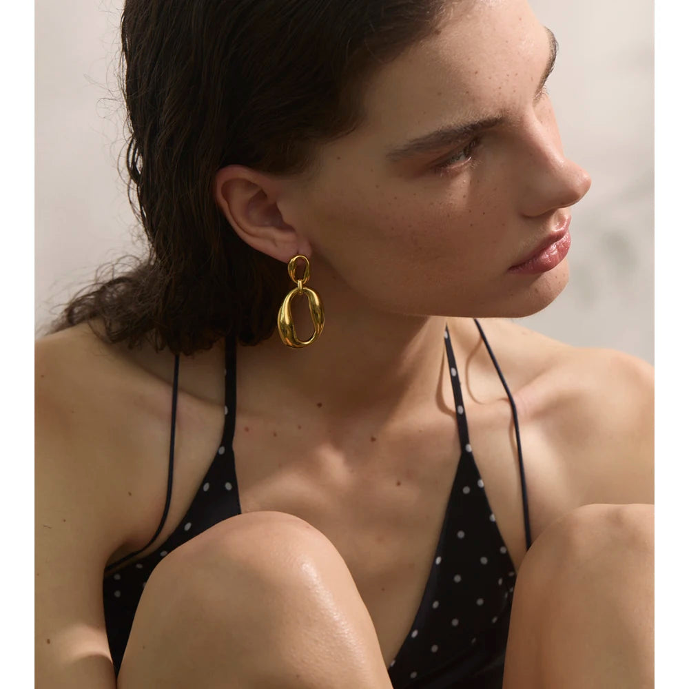 Geometric Earrings — 18K Gold-Plated Stainless Steel · PS1738