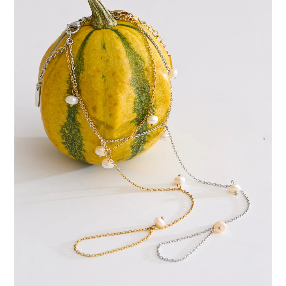 Freshwater Pearl Geometric Chain Bracelet — Gold-Plated Stainless Steel with Freshwater Pearl · PS1068