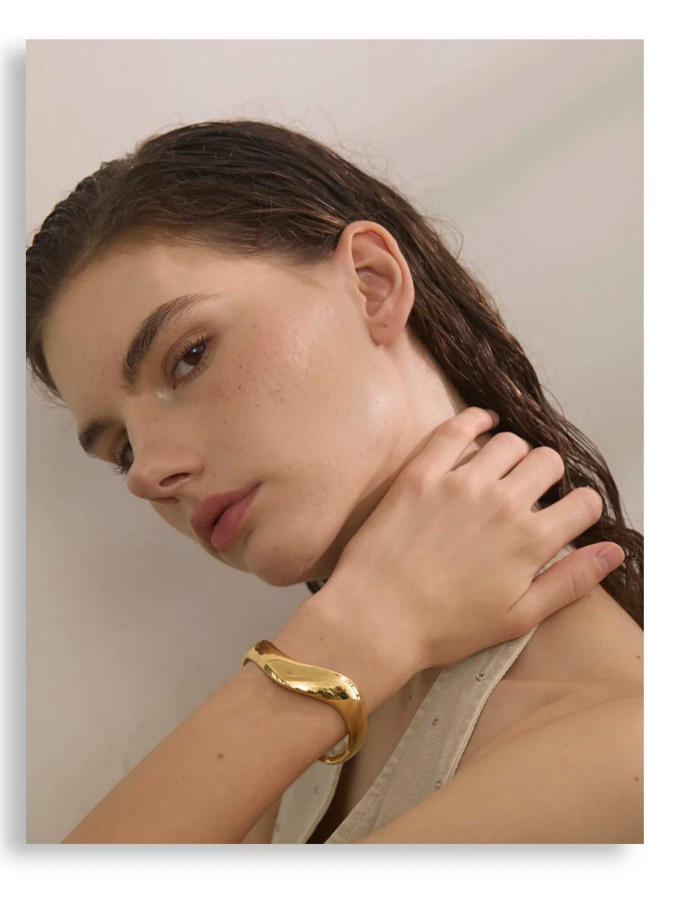 Minimalist Geometric Bracelet — Gold-Plated Stainless Steel · PS1688