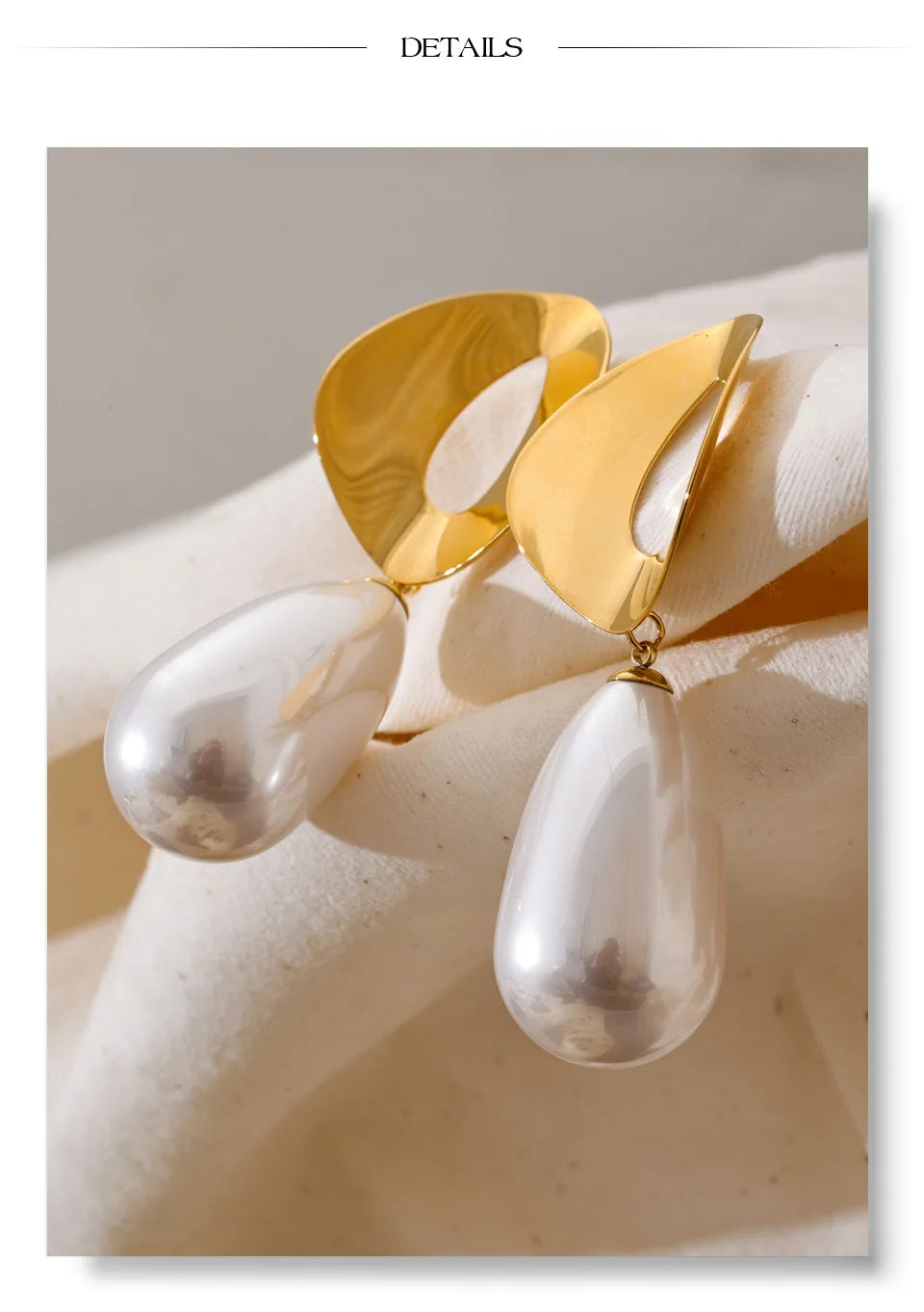 Pearl geometric earrings in gold-plated stainless steel with pearl.
