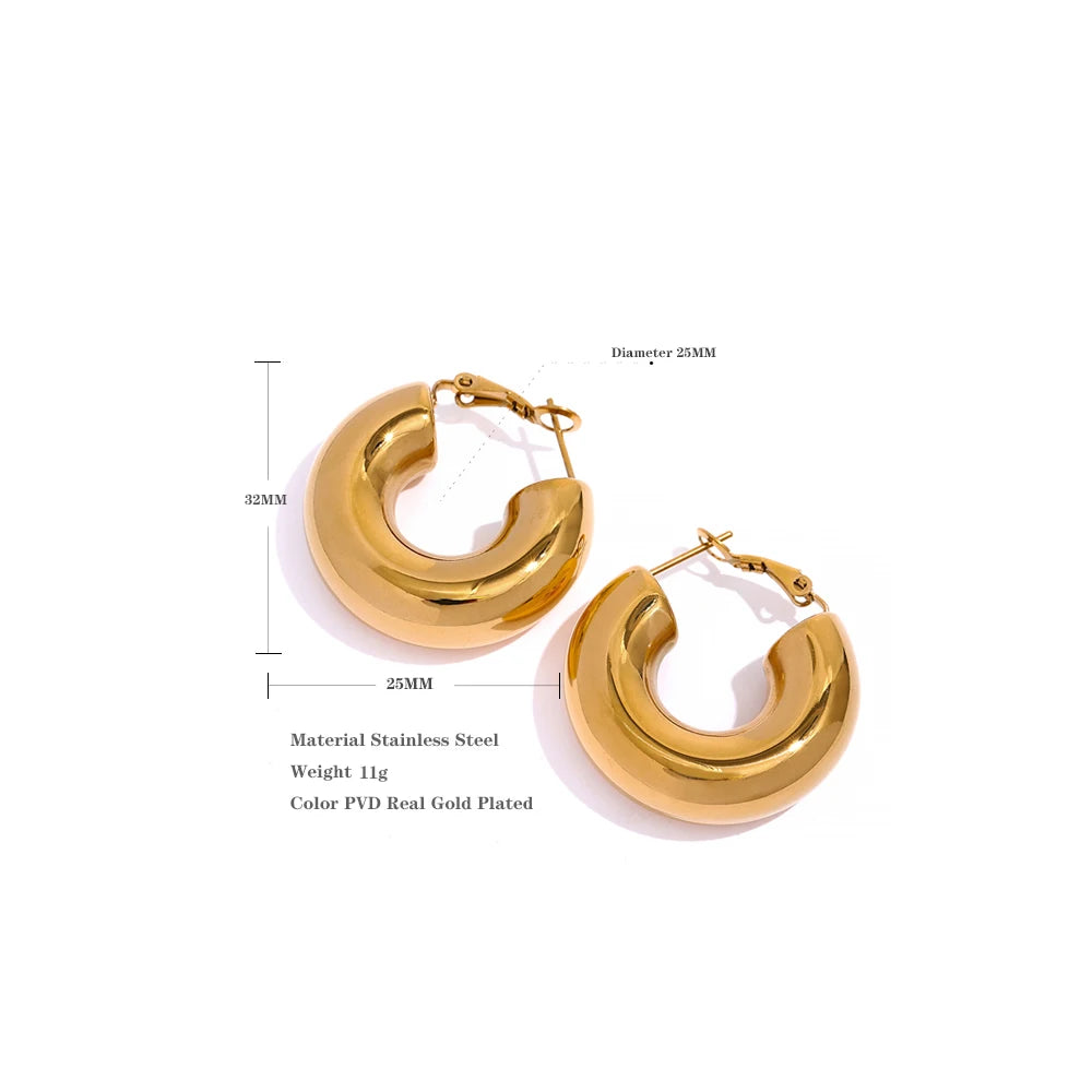 Minimalist geometric earrings in gold-plated stainless steel.