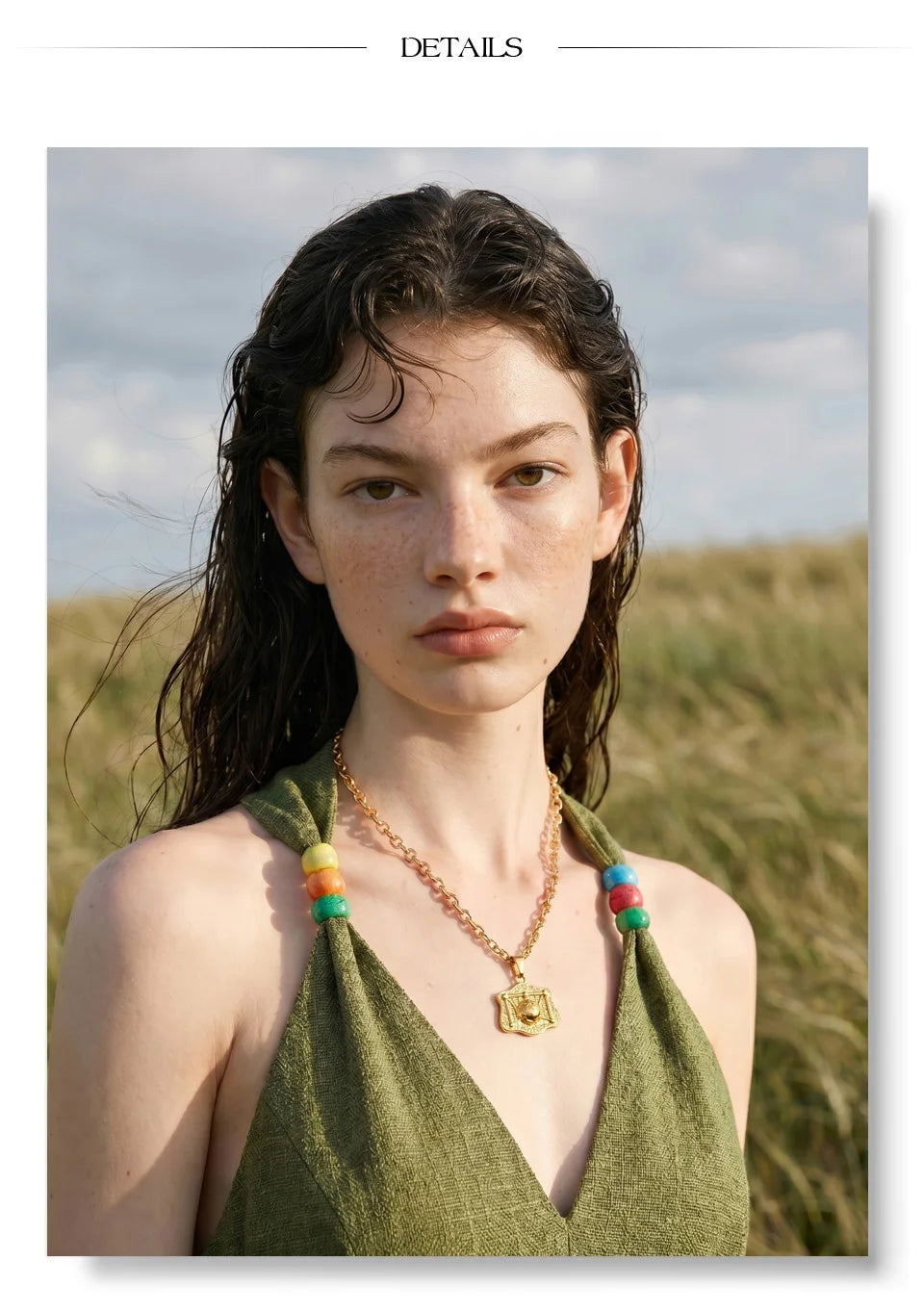 Geometric necklace in gold-plated 316L stainless steel.
