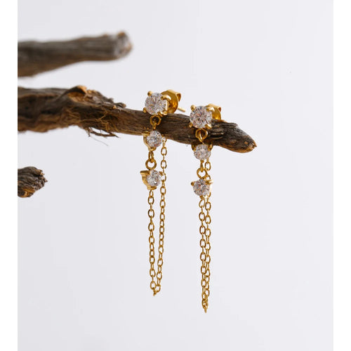Cubic zirconia geometric chain earrings in gold-plated stainless steel with cubic zirconia.