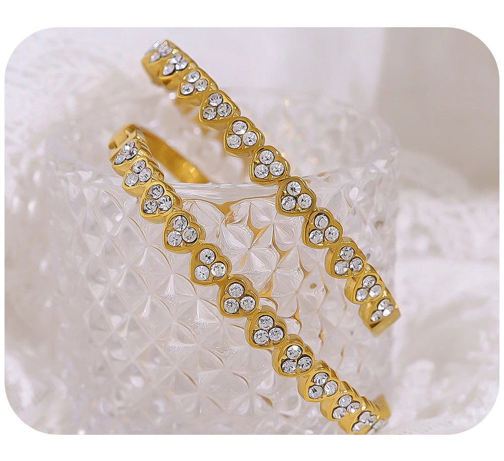 Love Heart Bangle Bracelet — 316L Stainless Steel · PS411