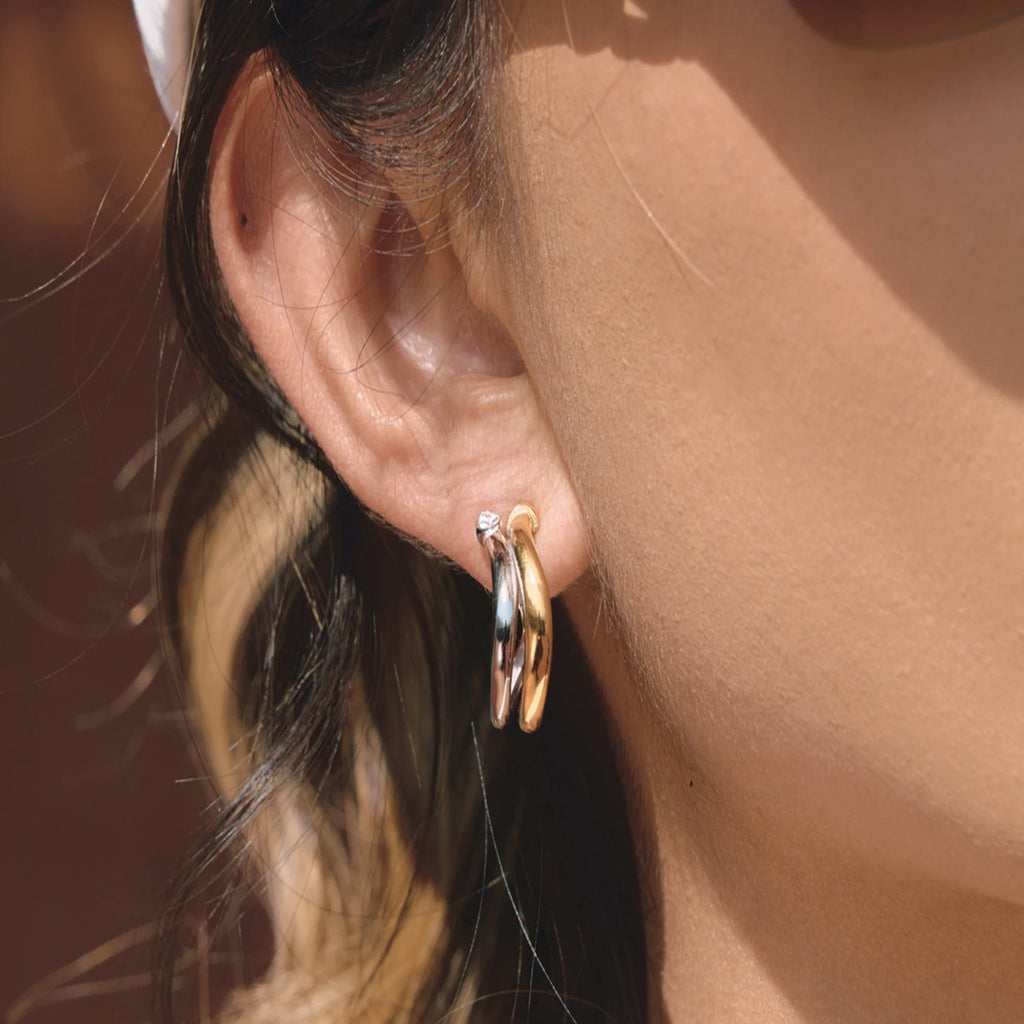 Two-Tone Twist Hoop Earrings — 18K Gold Plated · PA016