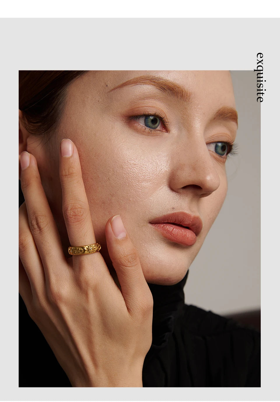 Star moon sun ring in 18K gold-plated stainless steel.