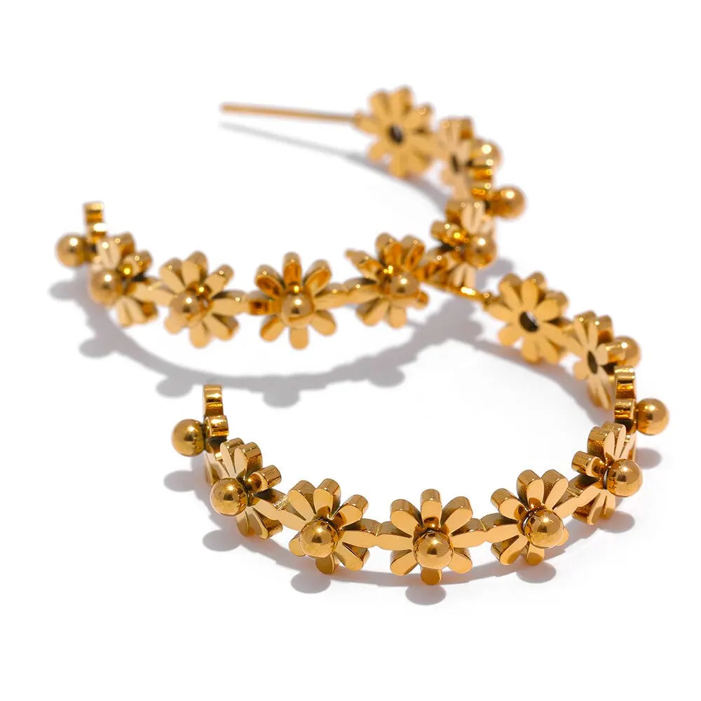 Flower Geometric Earrings — Gold-Plated Stainless Steel · PS1873