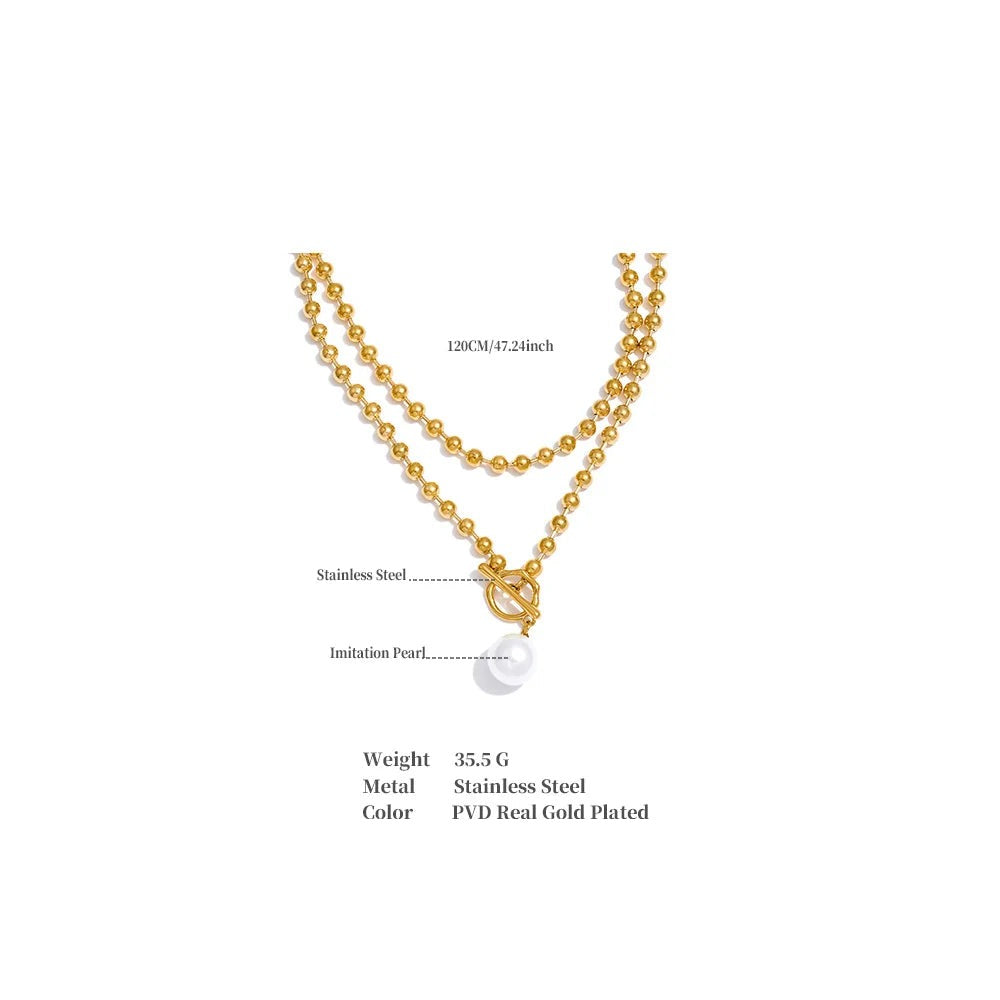 Pearl beaded geometric necklace in gold-plated stainless steel with pearl.