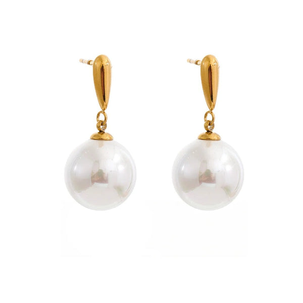 Gold-plated stainless steel earrings with pearl.
