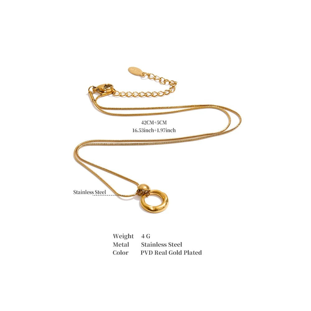Geometric necklace in gold-plated stainless steel.