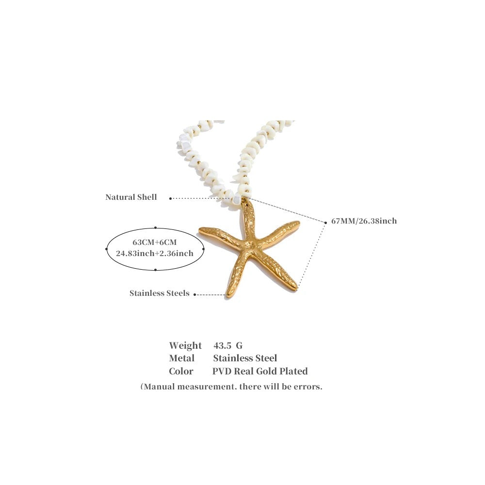 Shell star chain necklace in gold-plated stainless steel with shell.