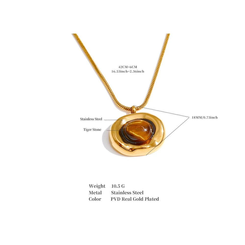 Natural stone geometric necklace in gold-plated stainless steel with natural stone.