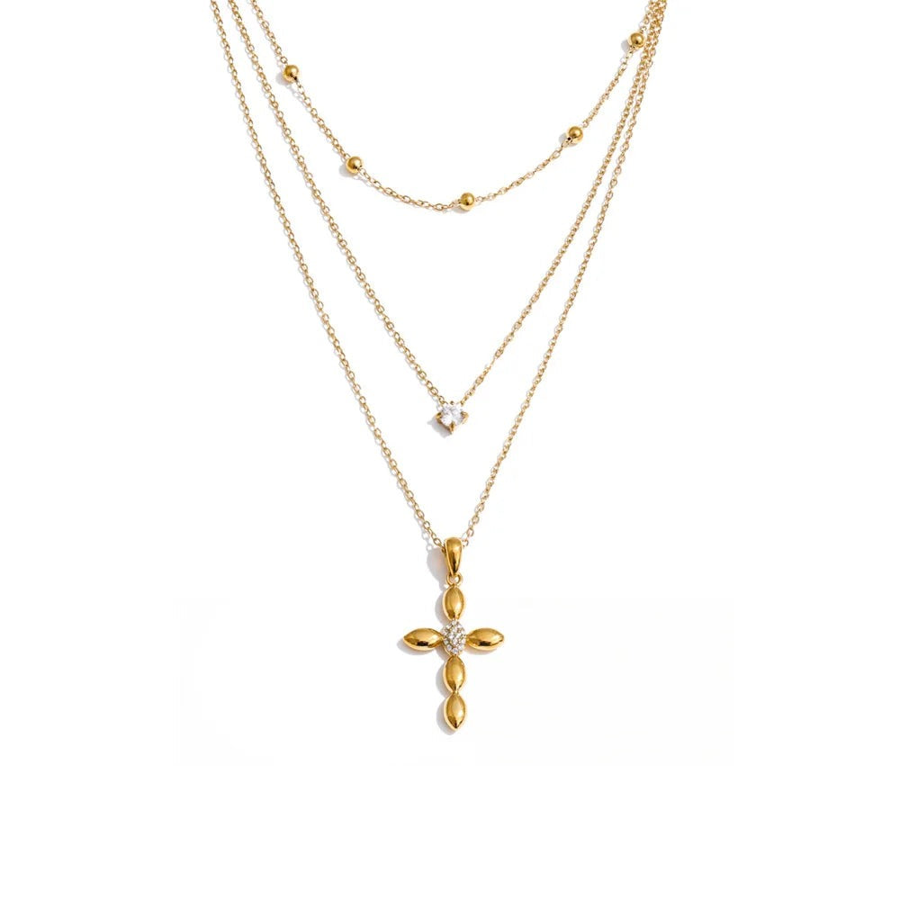 Gold-plated stainless steel necklace with cubic zirconia stones.
