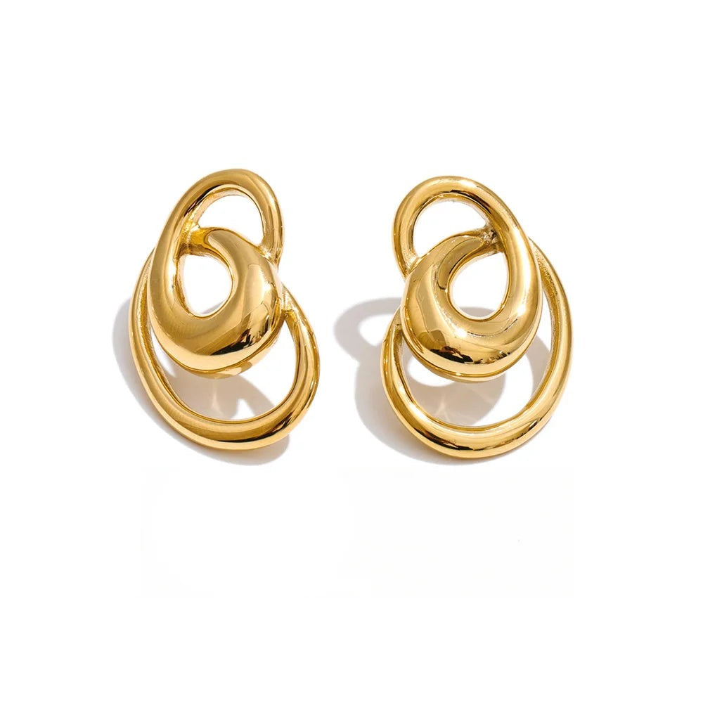 Gold-plated stainless steel earrings with two intertwined rings.