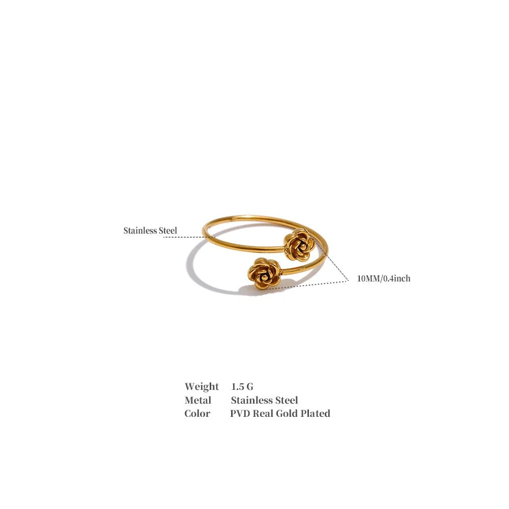 Flower geometric ring in 18K gold-plated stainless steel.