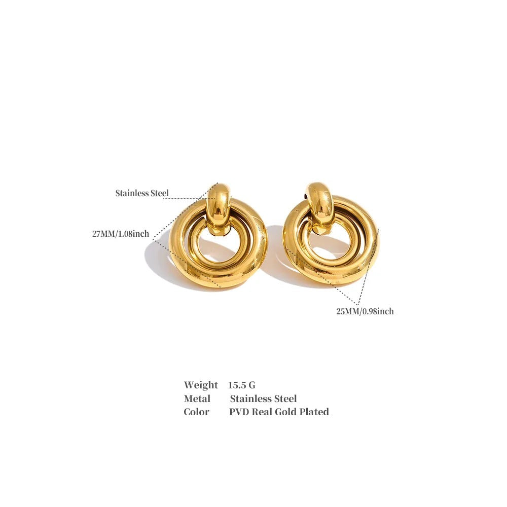 Geometric earrings in gold-plated stainless steel.