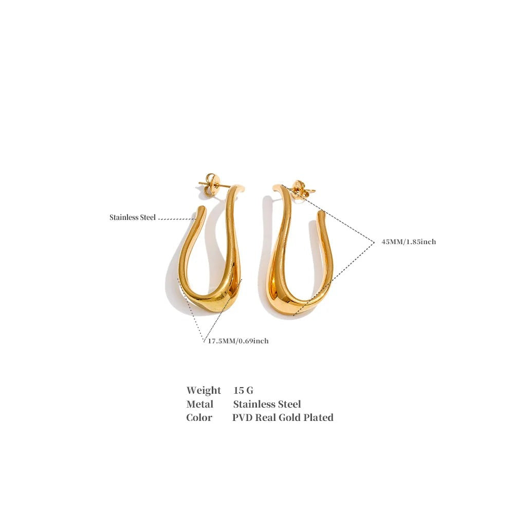 Geometric earrings in gold-plated 316L stainless steel.