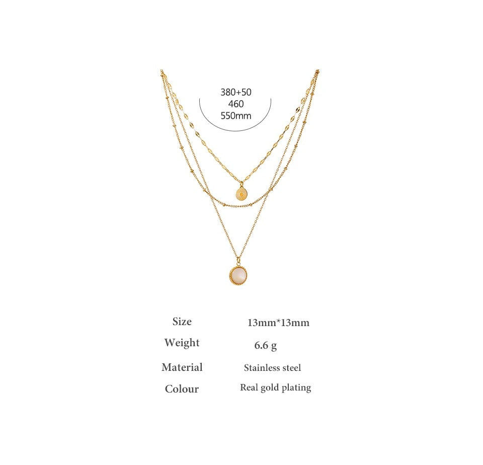 Coin hammered boho necklace in gold-plated stainless steel.