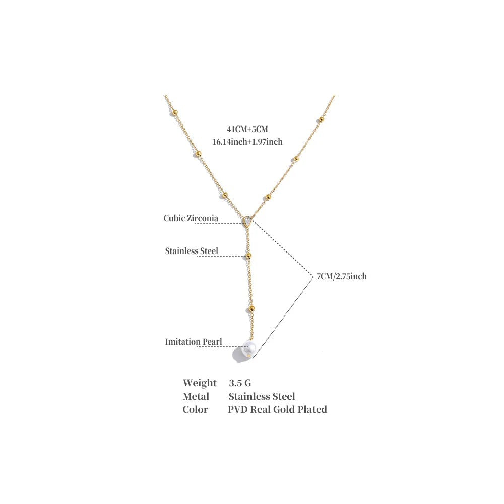 Cubic zirconia pearl geometric necklace in gold-plated stainless steel with pearl and cubic zirconia.