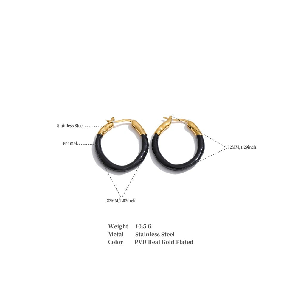 Multi-color y2k geometric earrings in gold-plated stainless steel.