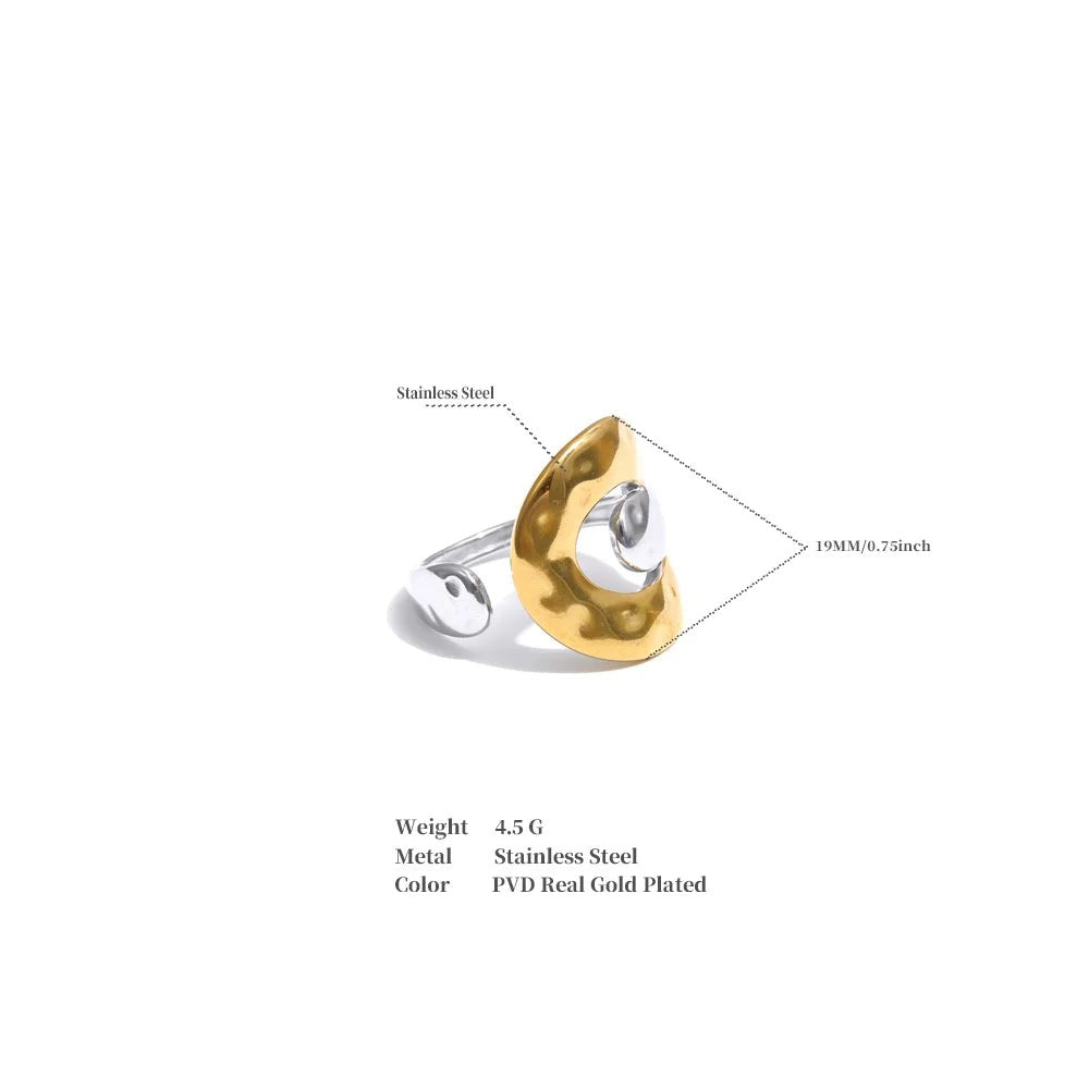 Geometric ring in 18K gold-plated stainless steel.