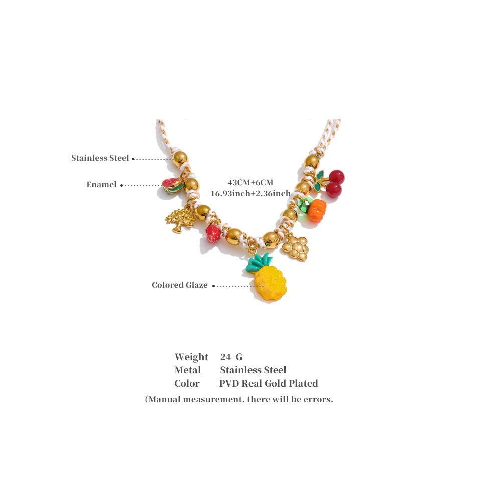 Geometric necklace in gold-plated stainless steel.