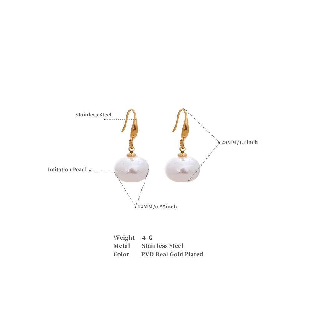 Pearl geometric earrings in gold-plated stainless steel with pearl.