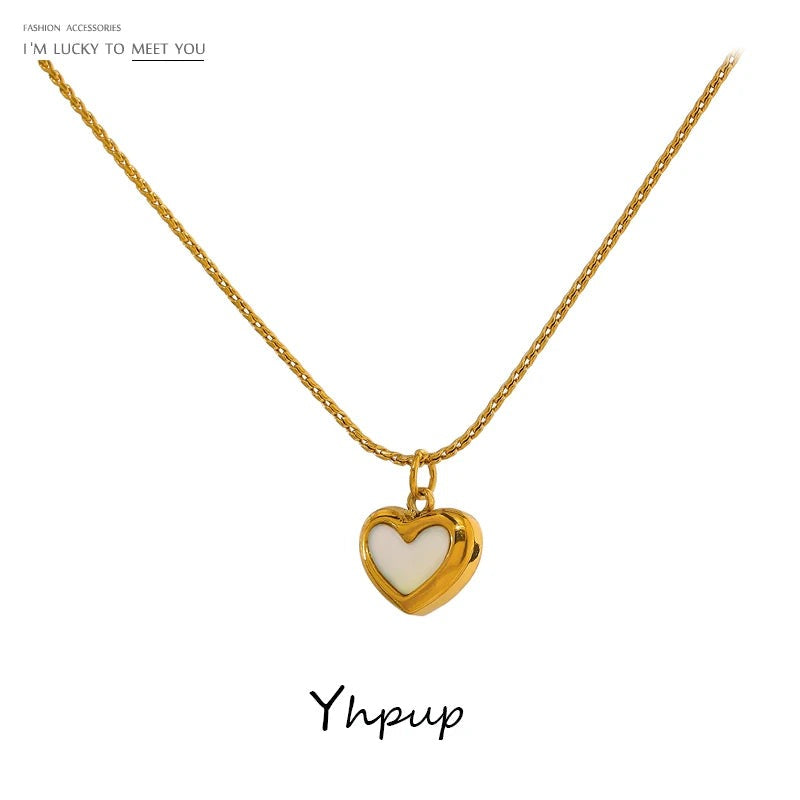 Gold-plated stainless steel necklace with a heart pendant.