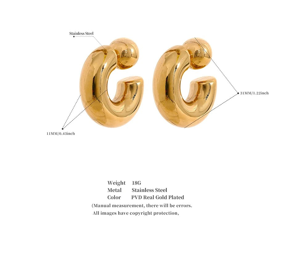Geometric earrings in gold-plated stainless steel.