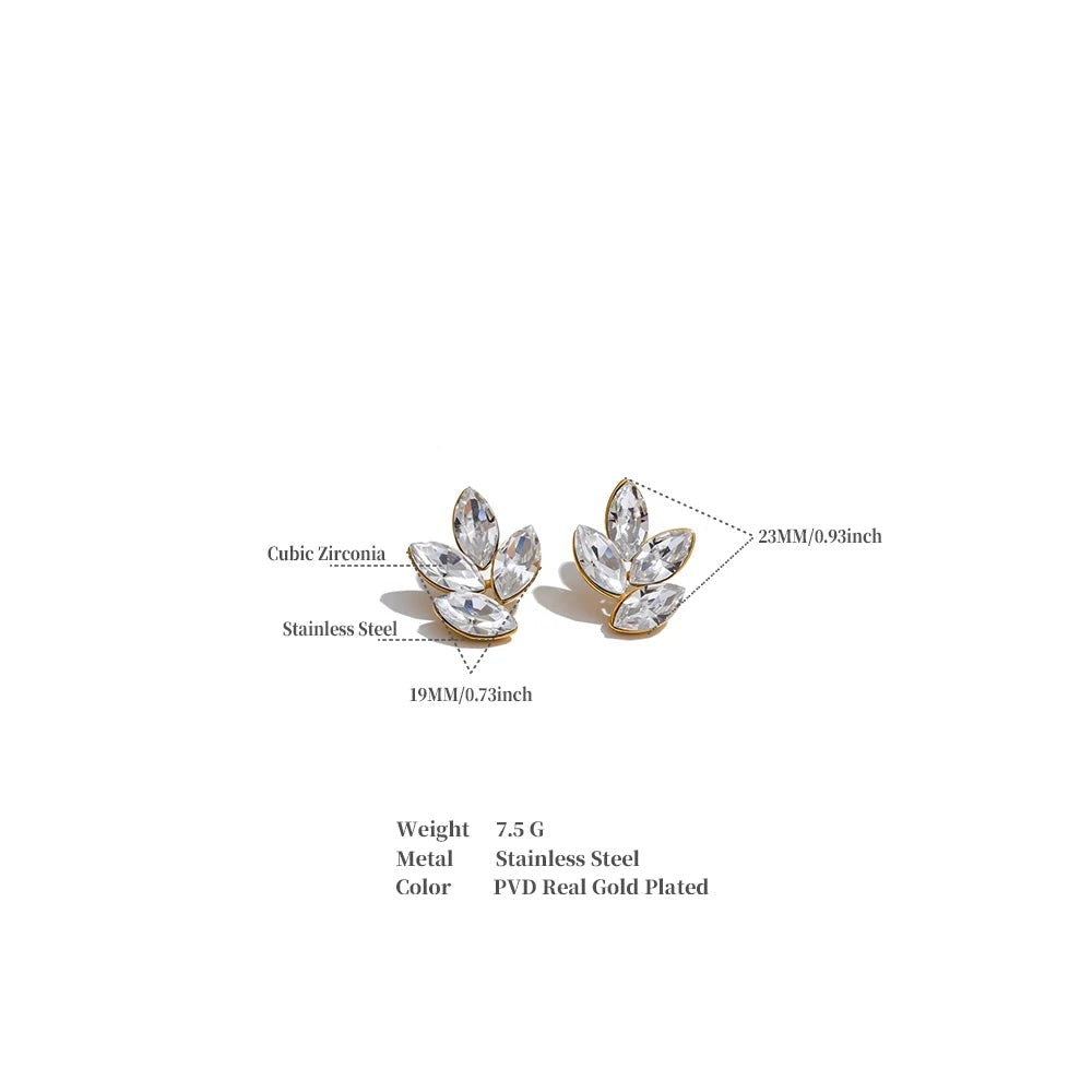 White crystal flower earrings in gold-plated stainless steel with crystal.