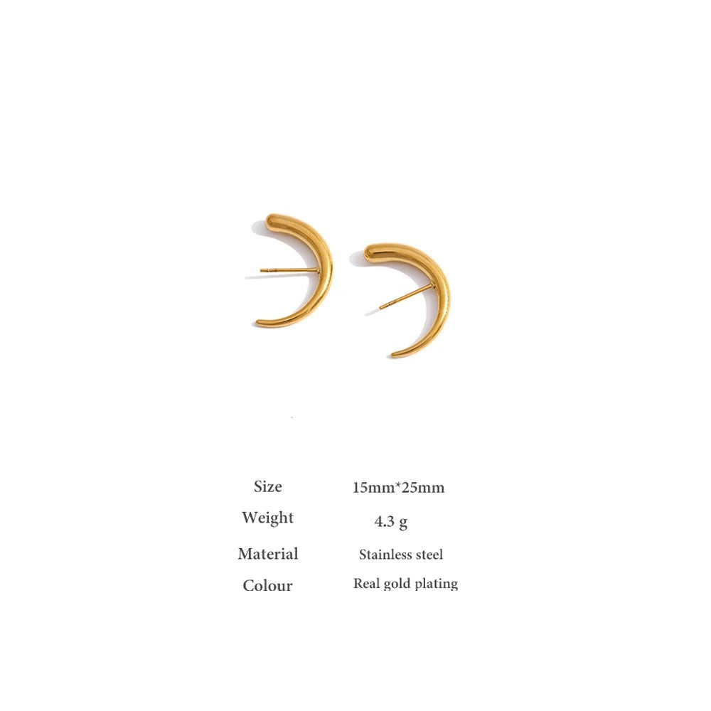 Geometric earrings in gold-plated stainless steel.