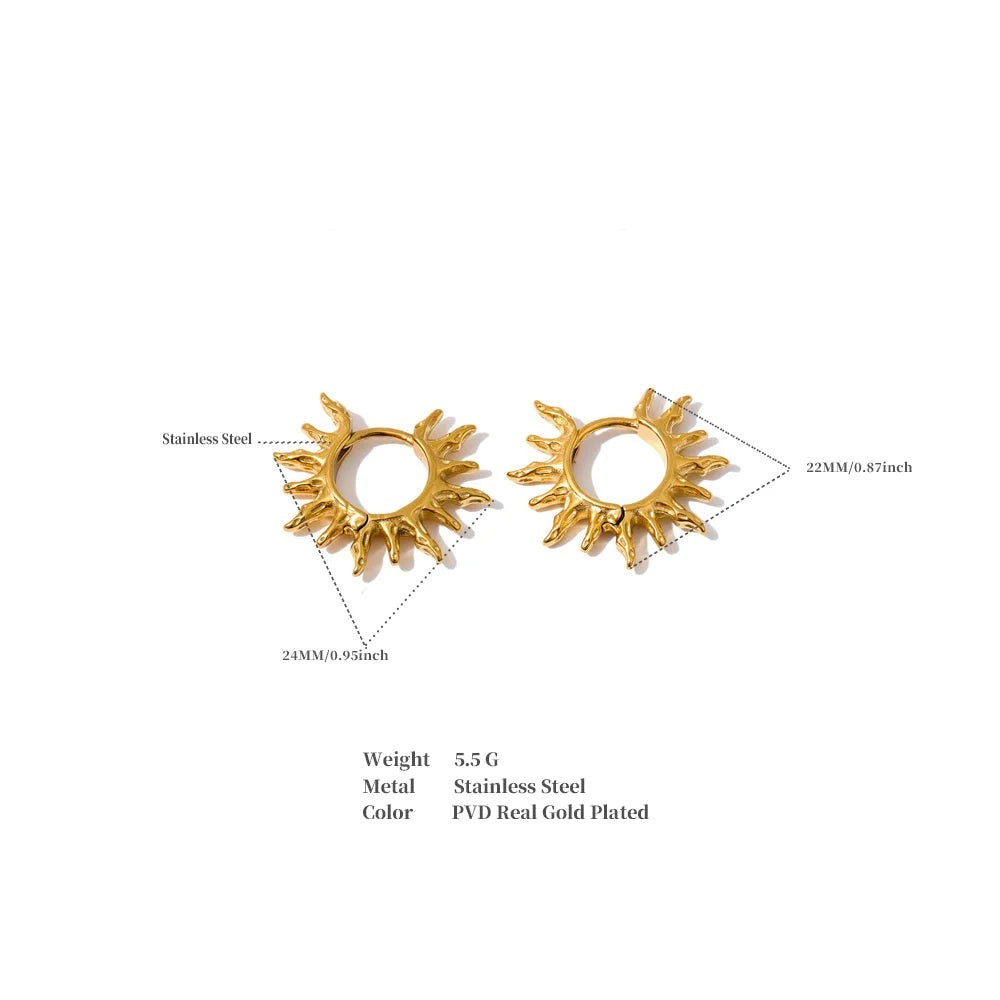 Star sun hammered earrings in gold-plated stainless steel.