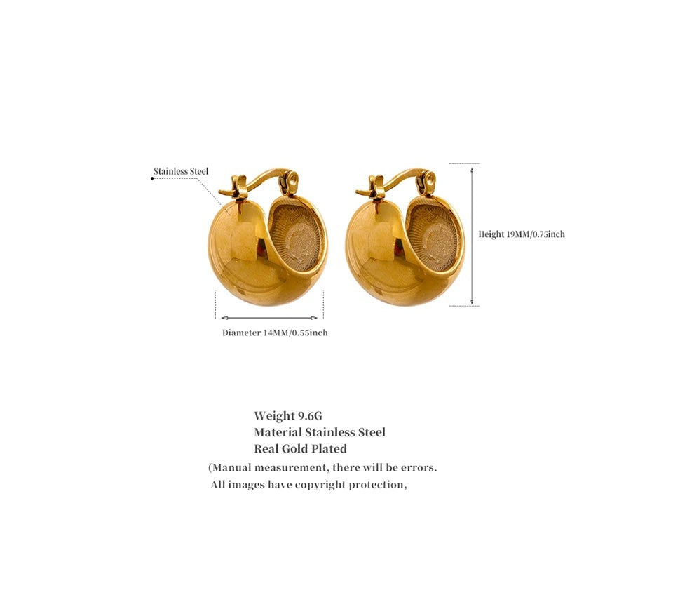 Geometric earrings in gold-plated stainless steel.